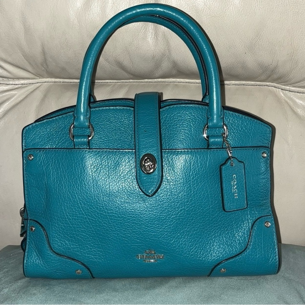 Beautiful Like-New Coach Bag